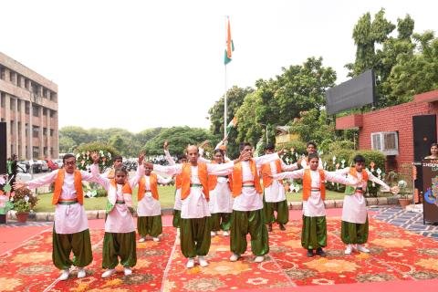 Independence Day-2023 Celebrations at GRIID-31 Dr. Jasbinder Kaur-Director GMCH-32 & Director-GRIID-31 hoists National Flag at GRIID premises